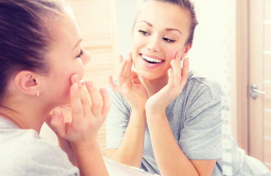 Brighten Your Smile: The Benefits of Teeth Whitening in Woodstock, GA